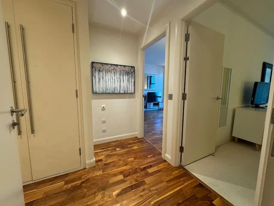 Apartment In London 0*,